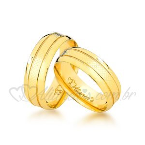 Par de alianas para casamento e noivado em ouro amarelo 18k - Trabalhada manualmente