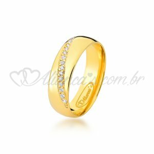 Aliana com brilhantes em ouro amarelo 18k - 750
