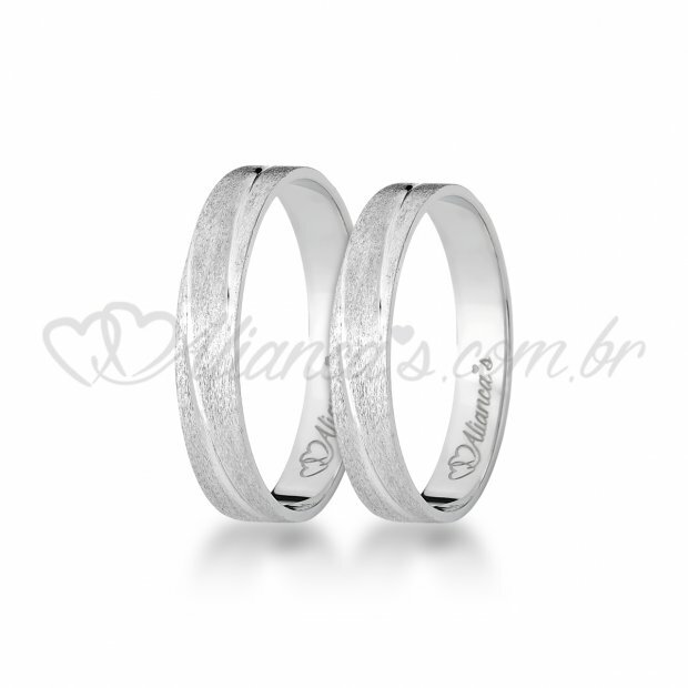 Par de Alianas perfeitas para casamento e noivado em ouro branco 18k - Acabamento diamantado