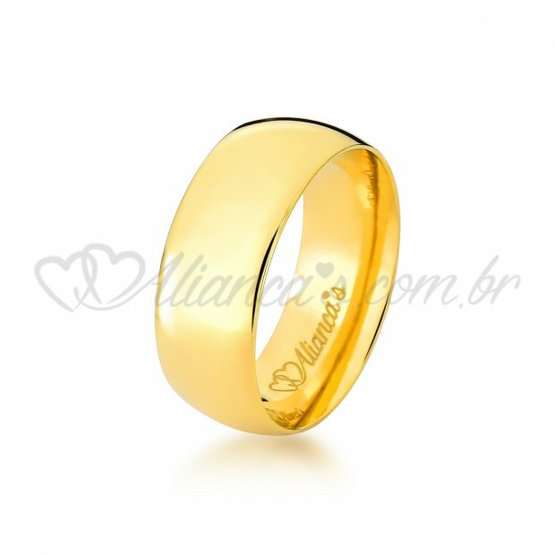 Par de alianas tradicionais lisas em ouro amarelo 18k - 750. Ideal para casamento e noivado.