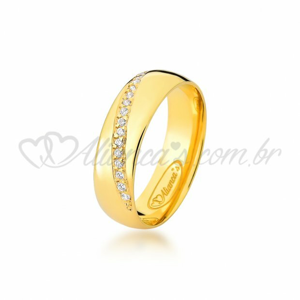 Alianas com brilhante para casamento e noivado em ouro 18k - 750