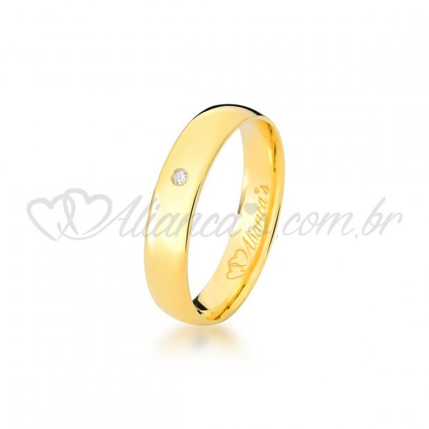 Par de alianas com brilhante em ouro 18k - Especial para noivado e casamento.