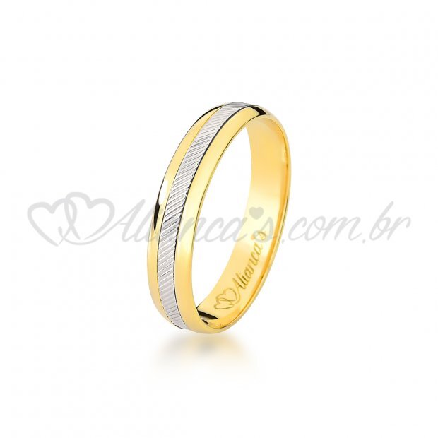 Par de alianas em cores de ouro 18k - 750. Perfeita para noivado e casamento