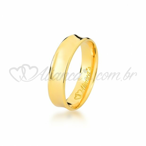 Par de alianas de casamento e noivado trabalhadas em ouro 18k - 750