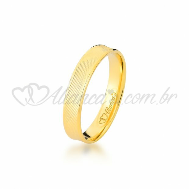 Par de alianas especiais para casamento e noivado em ouro 18k - 750