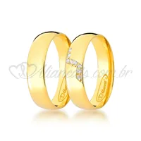 Par de alianças com brilhante de casamento e noivado em ouro 18k - 750