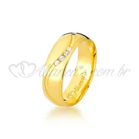 Par de alianças trabalhadas com brilhante em ouro 18k - 750. Ideal para noivado e casamento