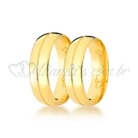Par de alianças com brilhante, especiais para noivado e casamento, confeccionada em ouro 18k - 750