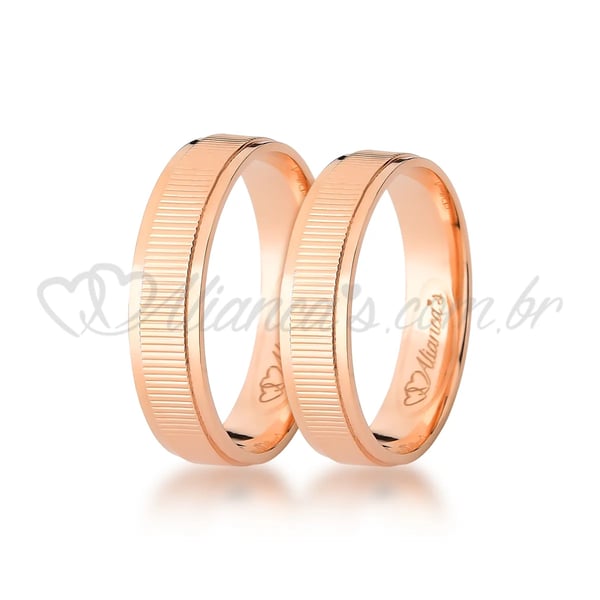 Par de alianças lisas de noivado e casamento em ouro rose 18K-  Acabamento semi anatômico e diamantado