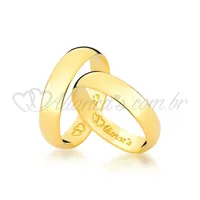 Alianças para casamento em ouro 18k - 750, modelo clássico, liso e polido.