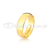 Alianças de Casamento em ouro 18k. Clássica com acabamento liso e polido.