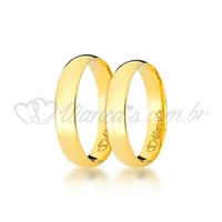 Par de Alianças em ouro 18k - 750. Modelo Tradicional liso e polido.