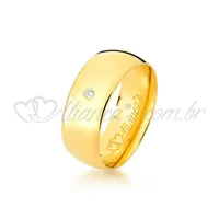 Par de alianças com brilhante em ouro amarelo 18k - perfeitas para casamento e noivado.