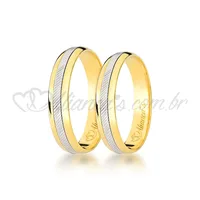Par de alianças em cores de ouro 18k - 750. Perfeita para noivado e casamento